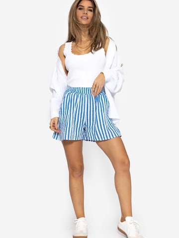 SASSYCLASSY Regular Pants in Blue: front
