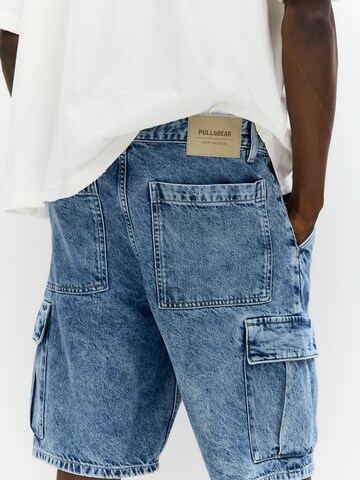 Loosefit Jeans cargo di Pull&Bear in blu