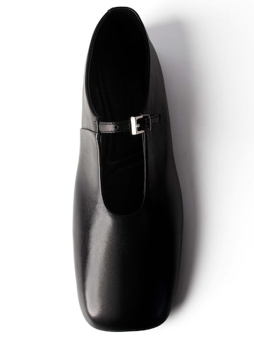 L37 HANDMADE SHOES Slip-ons 'MIDNIGHT CAROUSEL' in Black