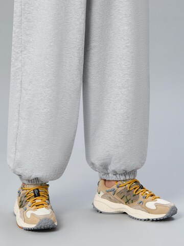Flower Mountain Platform trainers 'YAMABUSHI UNI L.E.' in Beige: front
