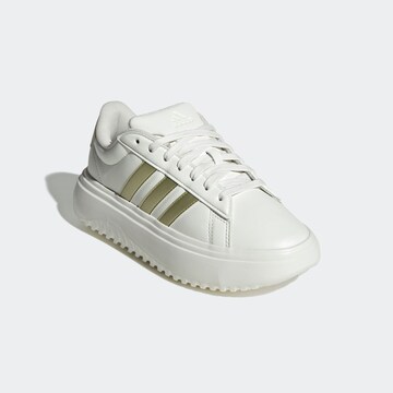 ADIDAS SPORTSWEAR Sneaker 'Grand Court' in Weiß