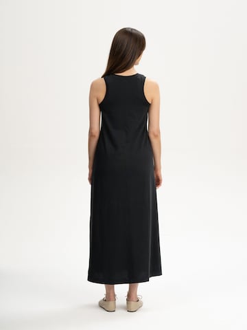 MELAHaljina 'Mahika' - crna boja