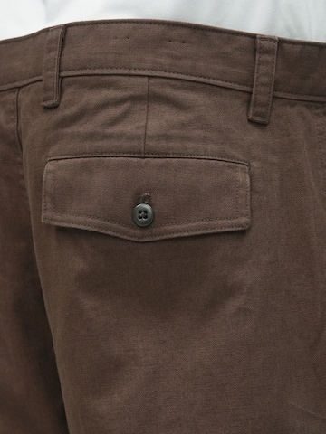 GAP Regular Trousers in Grey