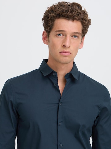 Casual Friday Slim fit Zakelijk overhemd in Blauw