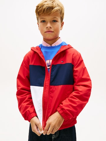 Veste mi-saison TOMMY HILFIGER en rouge : devant