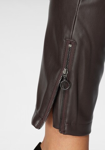 MAC Slimfit Broek in Bruin