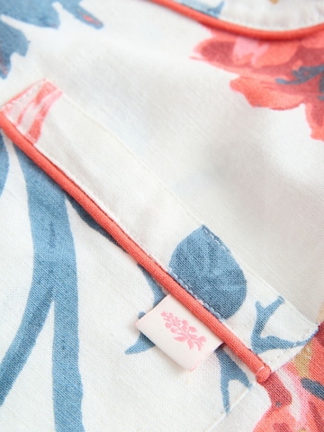 LAURA ASHLEY Shorty in Weiß