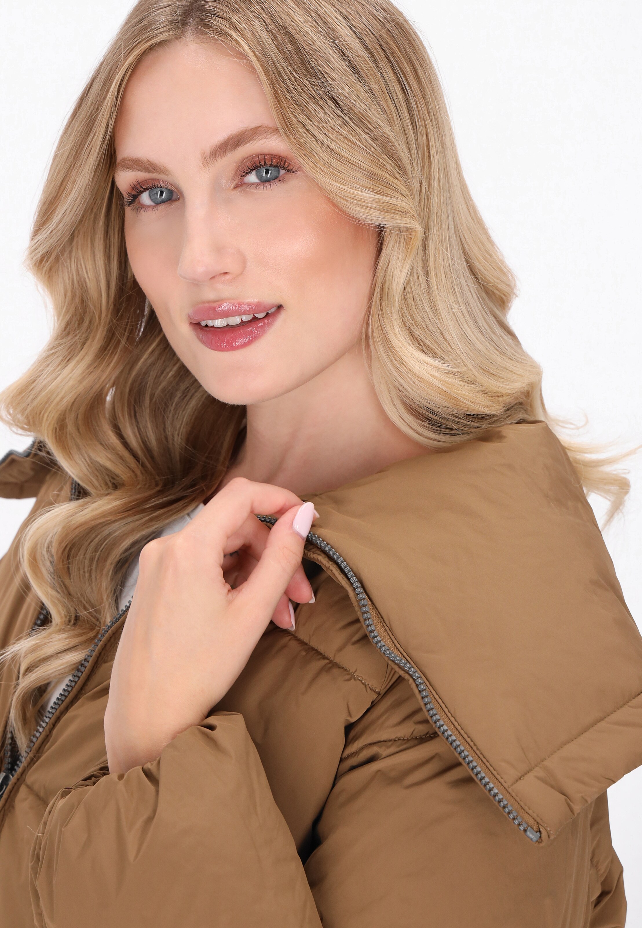 Yuka Winterjas in Beige