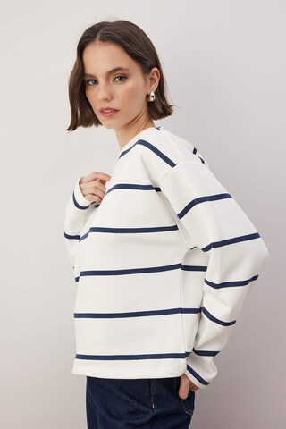 Sweat-shirt Trendyol en beige