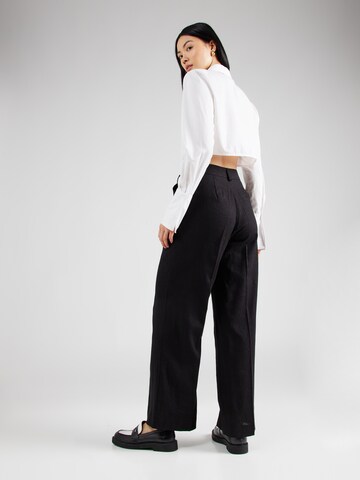 Loosefit Pantalon à plis 'Cristiana' mbym en noir
