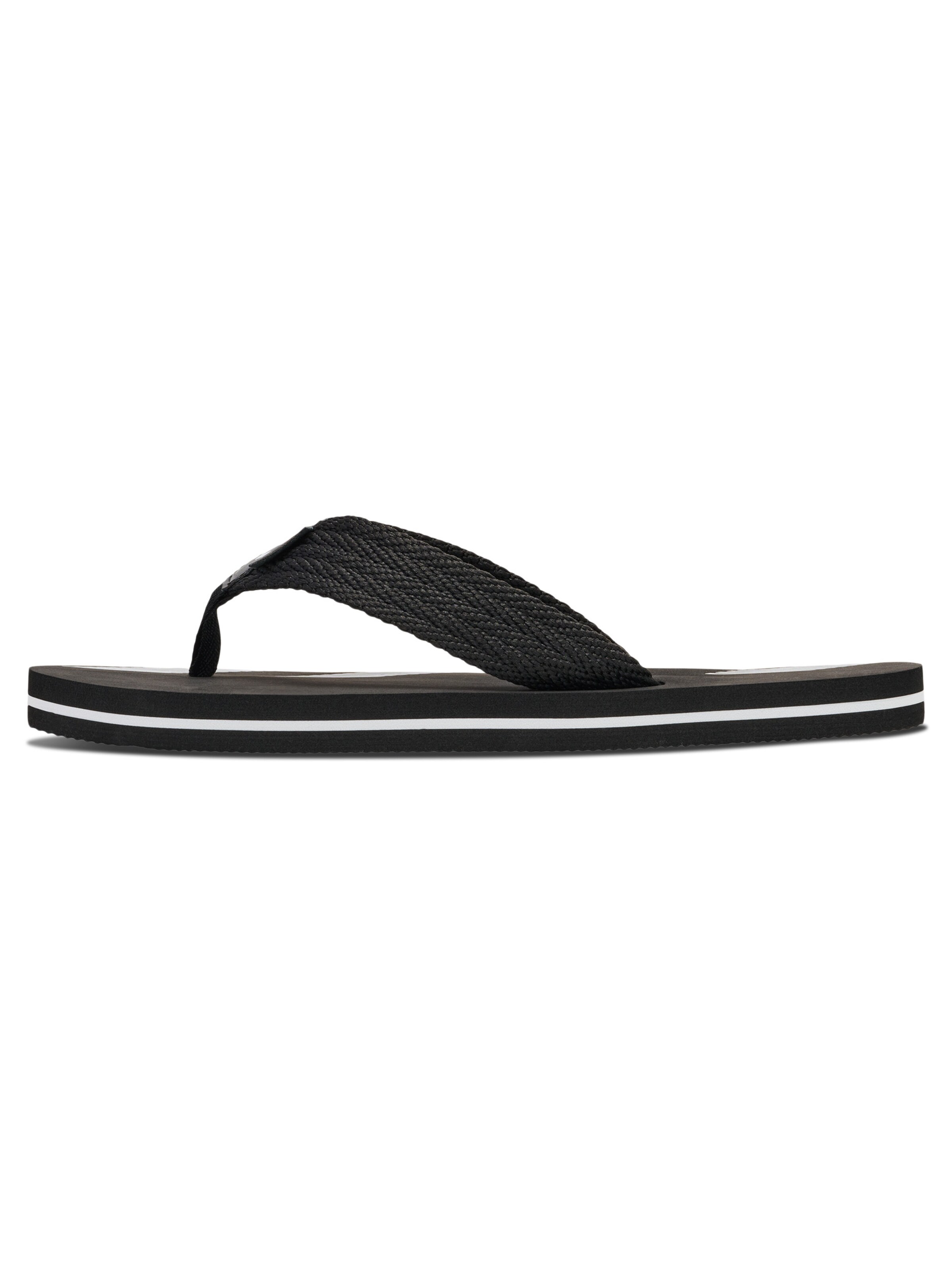 Hummel T-bar sandals in Black: front