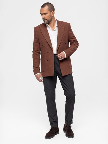 Antioch Between-Season Jacket in Brown