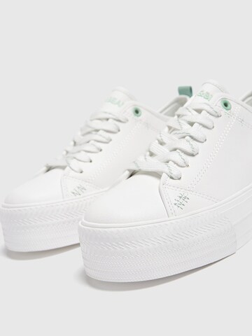 Pull&Bear Sneakers low i hvit