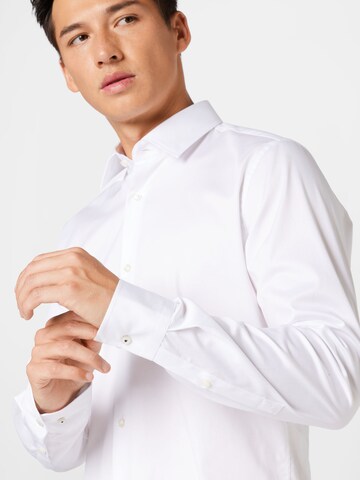 Coupe slim Chemise business 'Pit' JOOP! en blanc