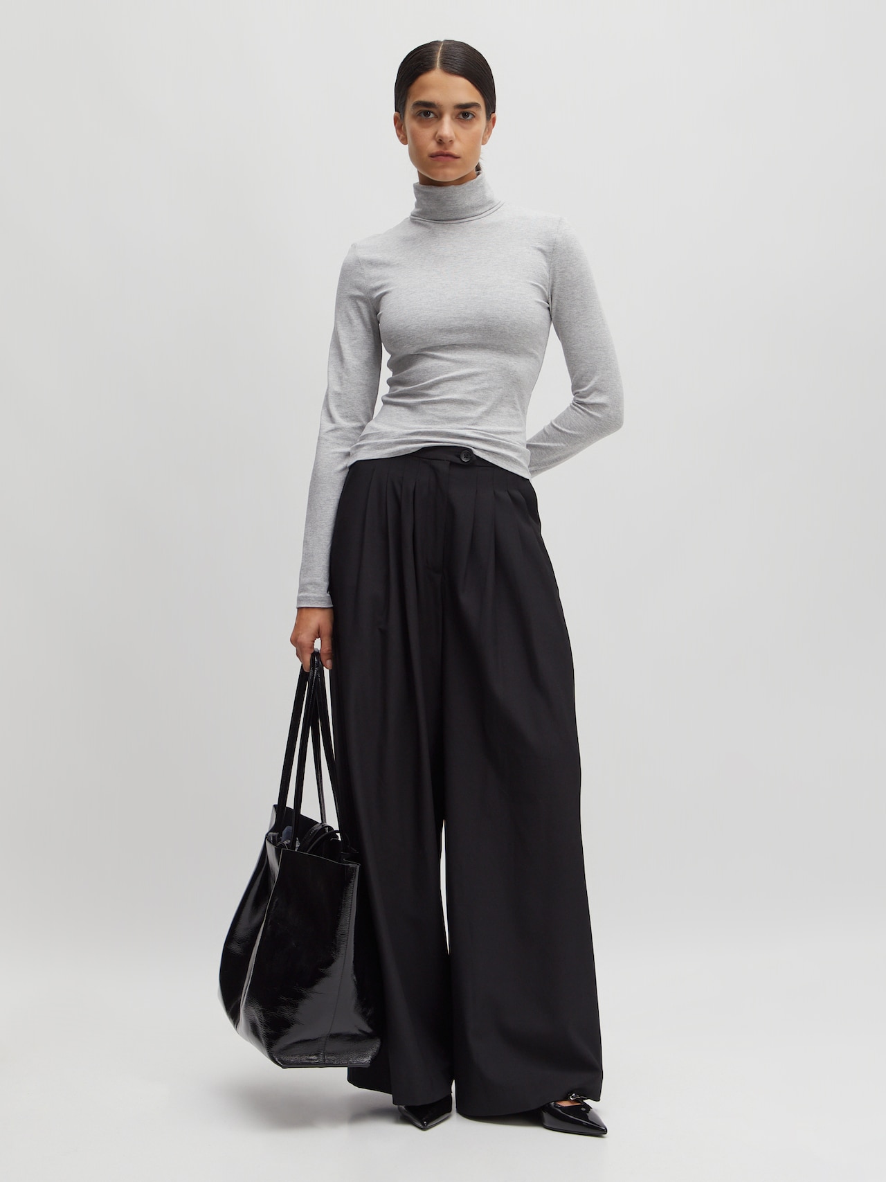 EDITED Producten Shirt 'Raya' Grijs