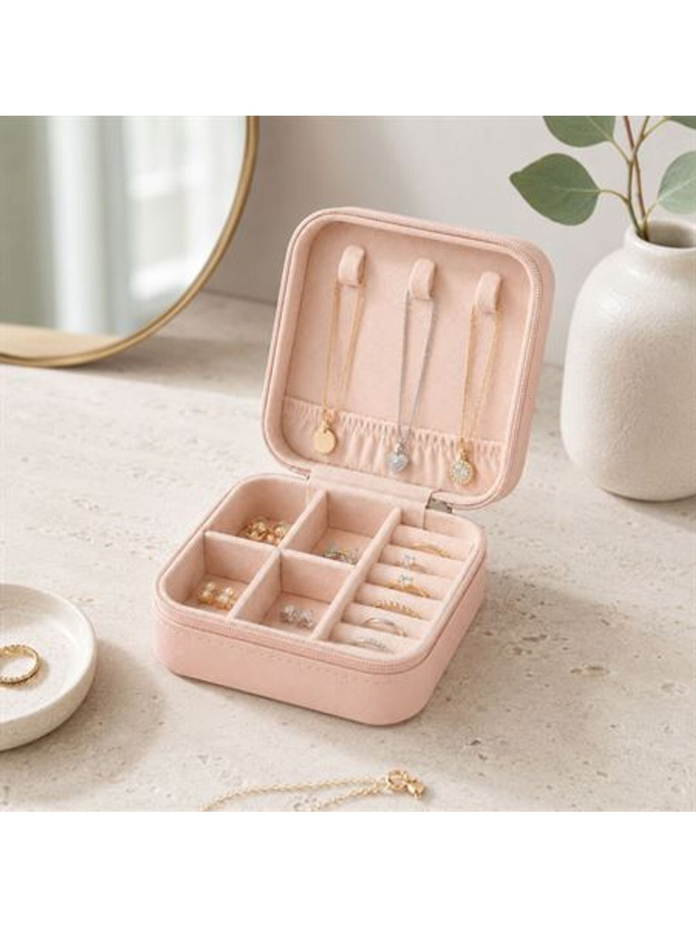 Portagioie di UNIQ Beauty in rosa