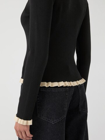 Pullover di YAS in nero