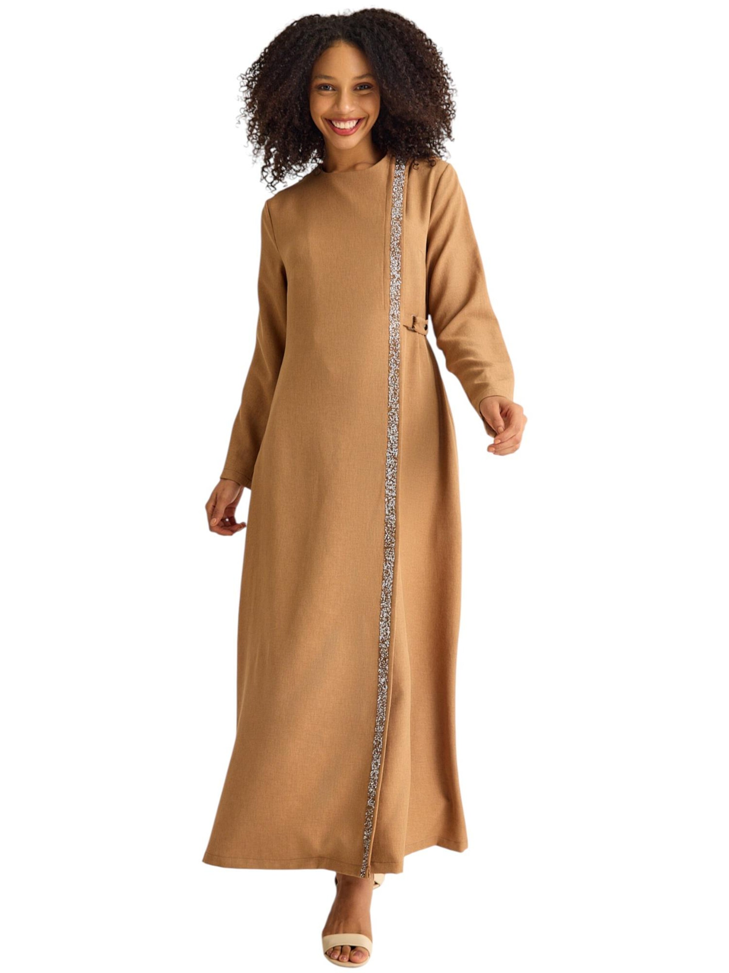 fashionshowcase Jurk 'Leila-Ferace' in Beige