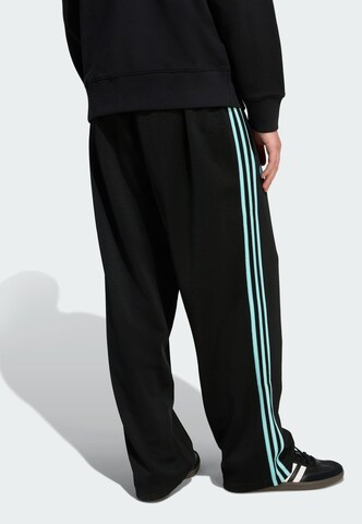 Loosefit Pantaloni sportivi 'Mercedes - Amg Petronas Formula One Team Las Vegas' di ADIDAS PERFORMANCE in nero
