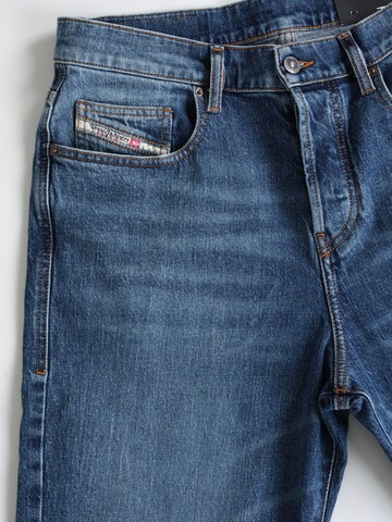 DIESEL Normalny krój Jeansy '2020 D-VIKER R07RX' w kolorze niebieski