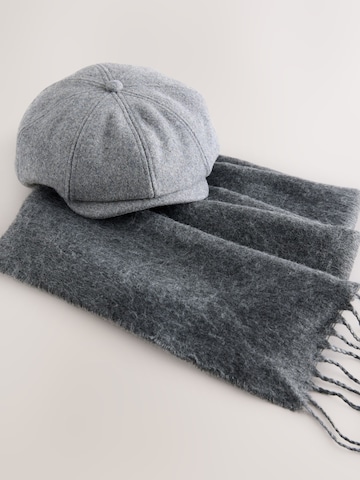 pilka Next Megzta kepurė