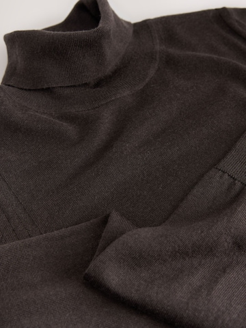 Next Sweater in Brown