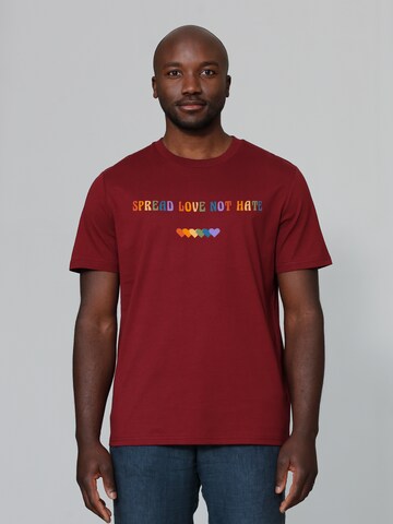T-Shirt 'Spread Love not Hate' Watapparel en rouge : devant