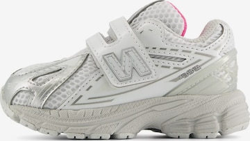 new balance Sneakers '1906 Hook & Loop' in Zilver: voorkant