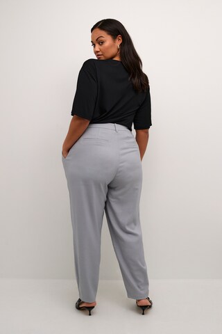 KAFFE CURVE Loosefit Chinohose 'Merla' in Grau