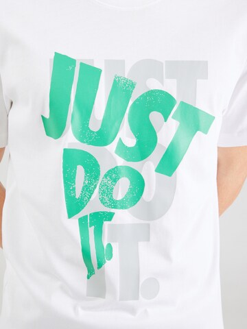 Maglietta di Nike Sportswear in bianco