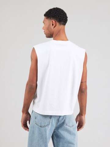 T-Shirt Abercrombie & Fitch en blanc