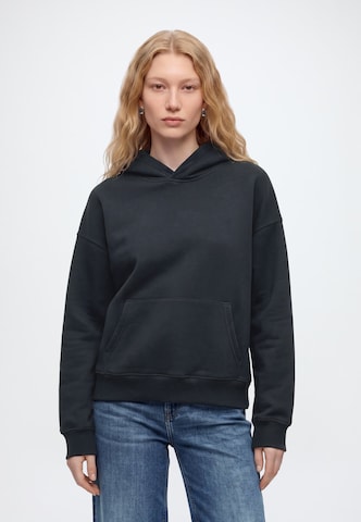 Bluză de molton de la Abercrombie & Fitch pe negru: față