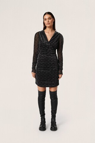 SOAKED IN LUXURY - Vestido 'Early' en negro