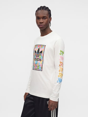 ADIDAS ORIGINALS Μπλουζάκι 'CARE BEAR' σε λευκό