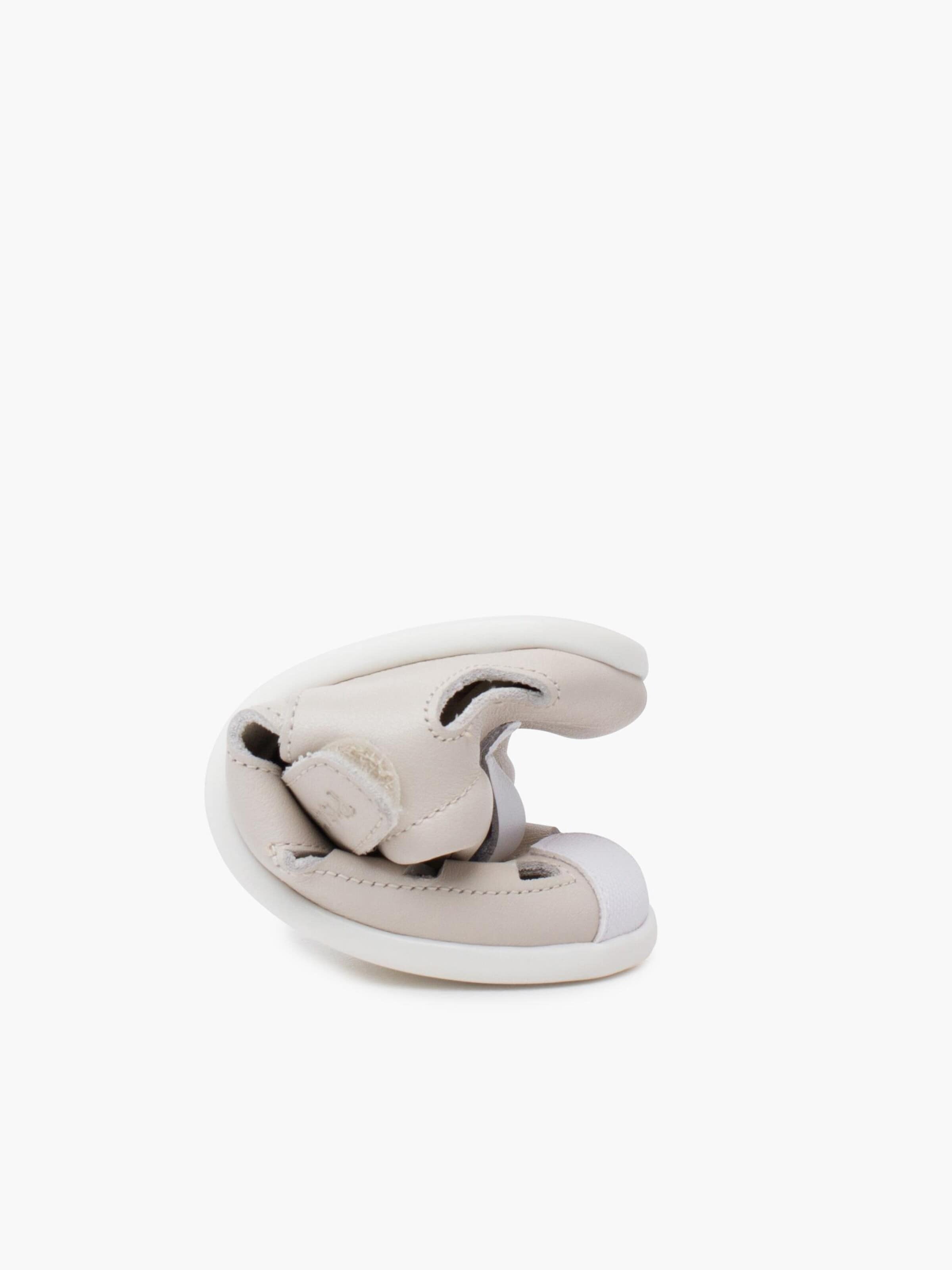 Pisamonas First-Step Shoes in White
