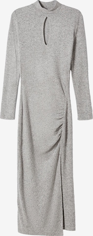 Bershka Knitted dress in Grey: front