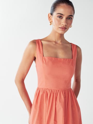 Willa Jurk in Oranje