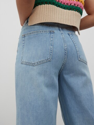 EDITED Wide leg Jeans 'Avery' in Blauw