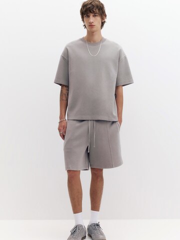 Pull&Bear Majica | siva barva: sprednja stran