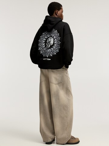 Pull&Bear Mikina – černá