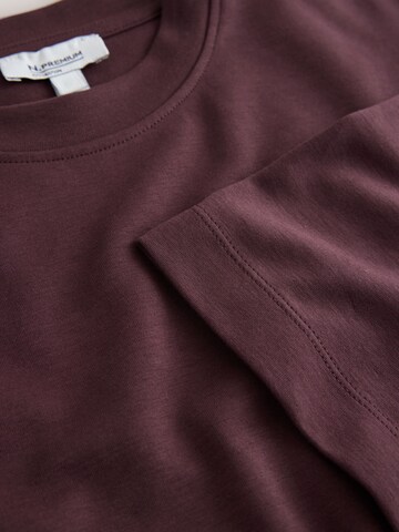 Next - Camiseta en rojo