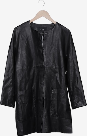 SET Mantel M in Schwarz: Vorderseite