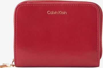 Calvin KleinNovčanik - crvena boja: prednji dio
