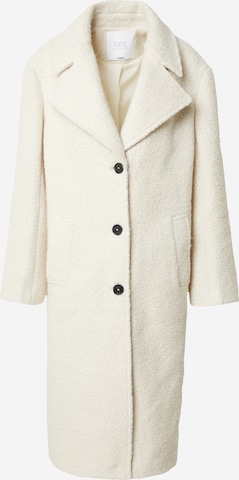 RÆRE by Lorena Rae Between-seasons coat 'Emelie' in White: front