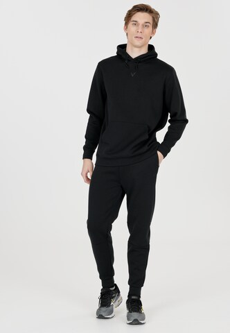 Virtus Tapered Sporthose 'Taro' in Schwarz