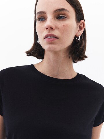 OXXO Shirt in Black