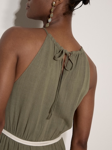 Tuta jumpsuit ' ' di Apricot in verde