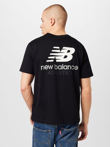 new balance T-Shirt in Schwarz