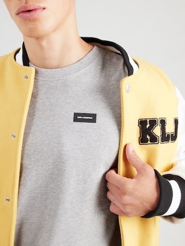 Karl Lagerfeld Majica 'Essential' | siva barva