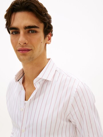 TOMMY HILFIGER Slim fit Zakelijk overhemd in Wit